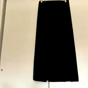 M & S Woman black velvet skirt, nwot  size   See measurements.
